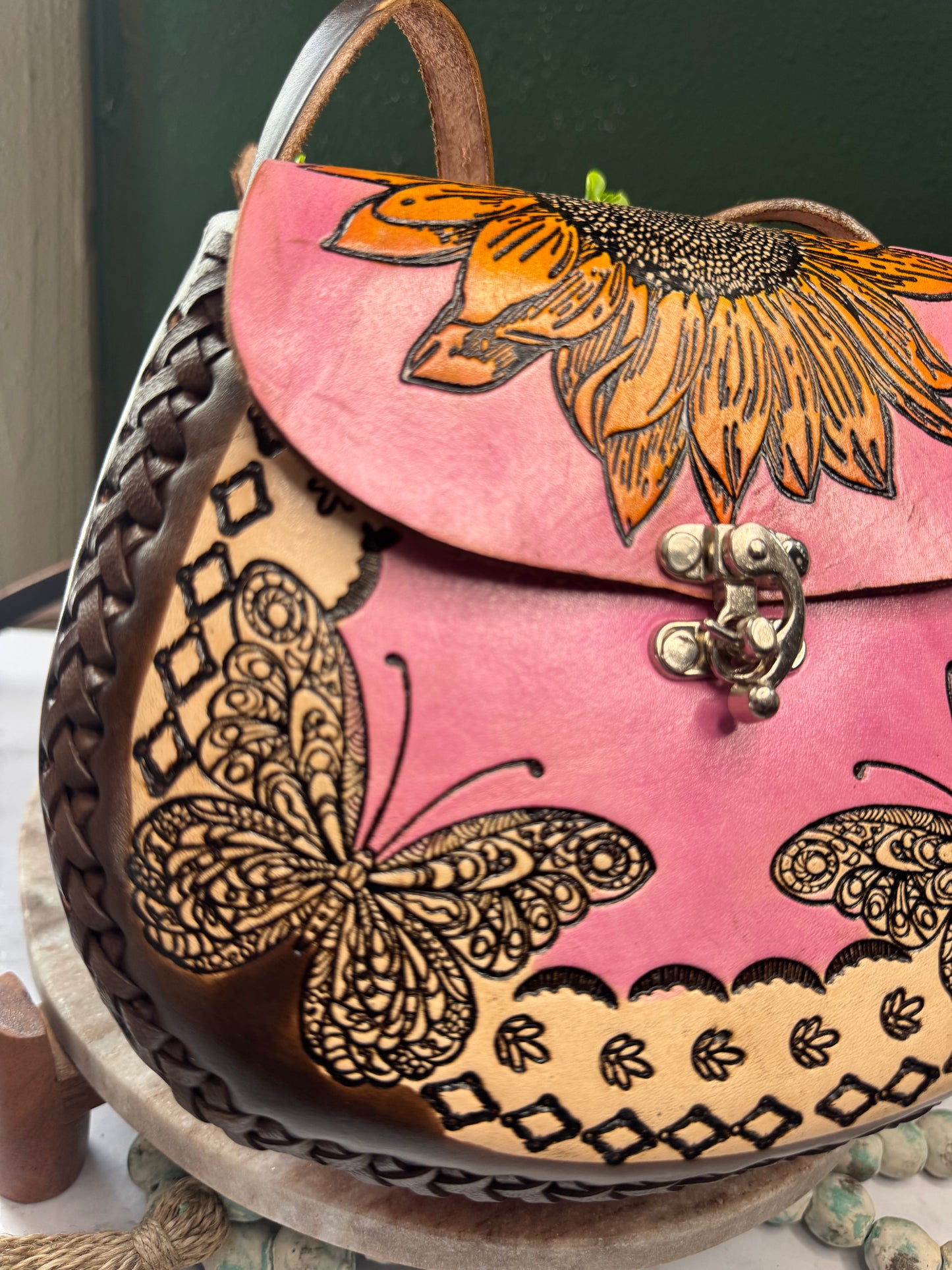 Bolsa de piel Artesanal Sunflower & Butterfly Pink