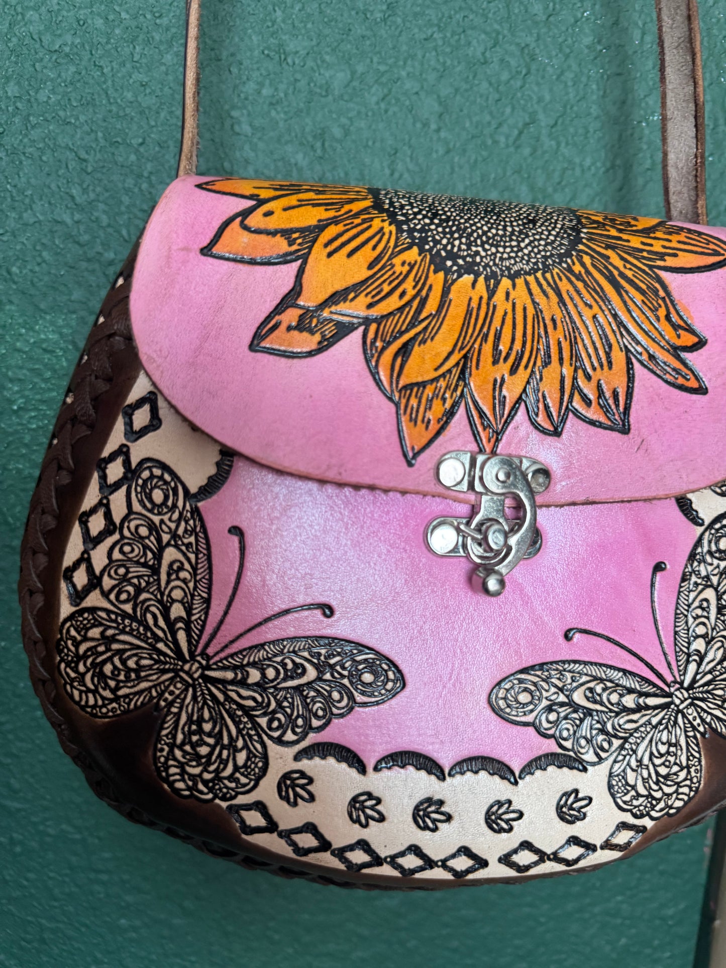 Bolsa de piel Artesanal Sunflower & Butterfly Pink