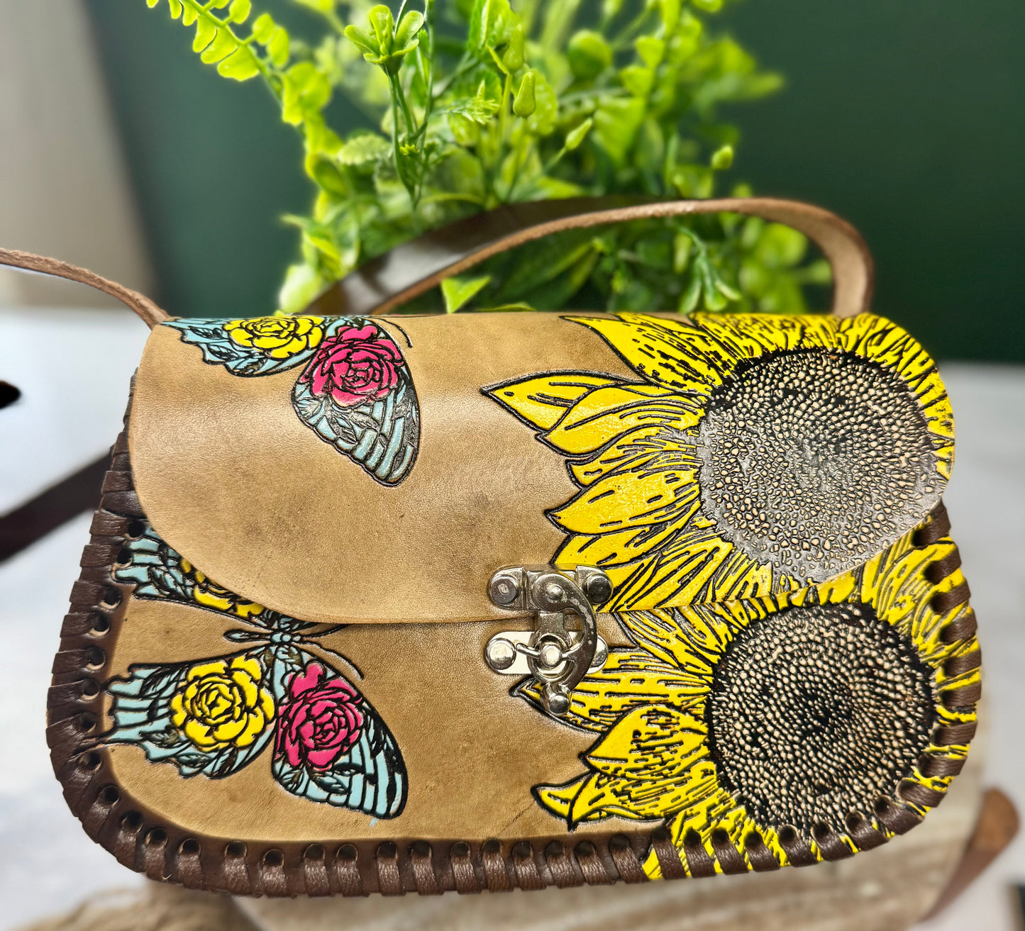 Leather purse Hand painted / bolsa Artesanal