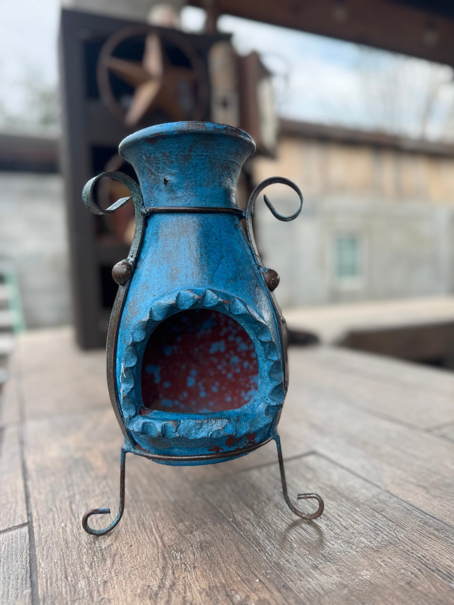 Small  Barro Chimney