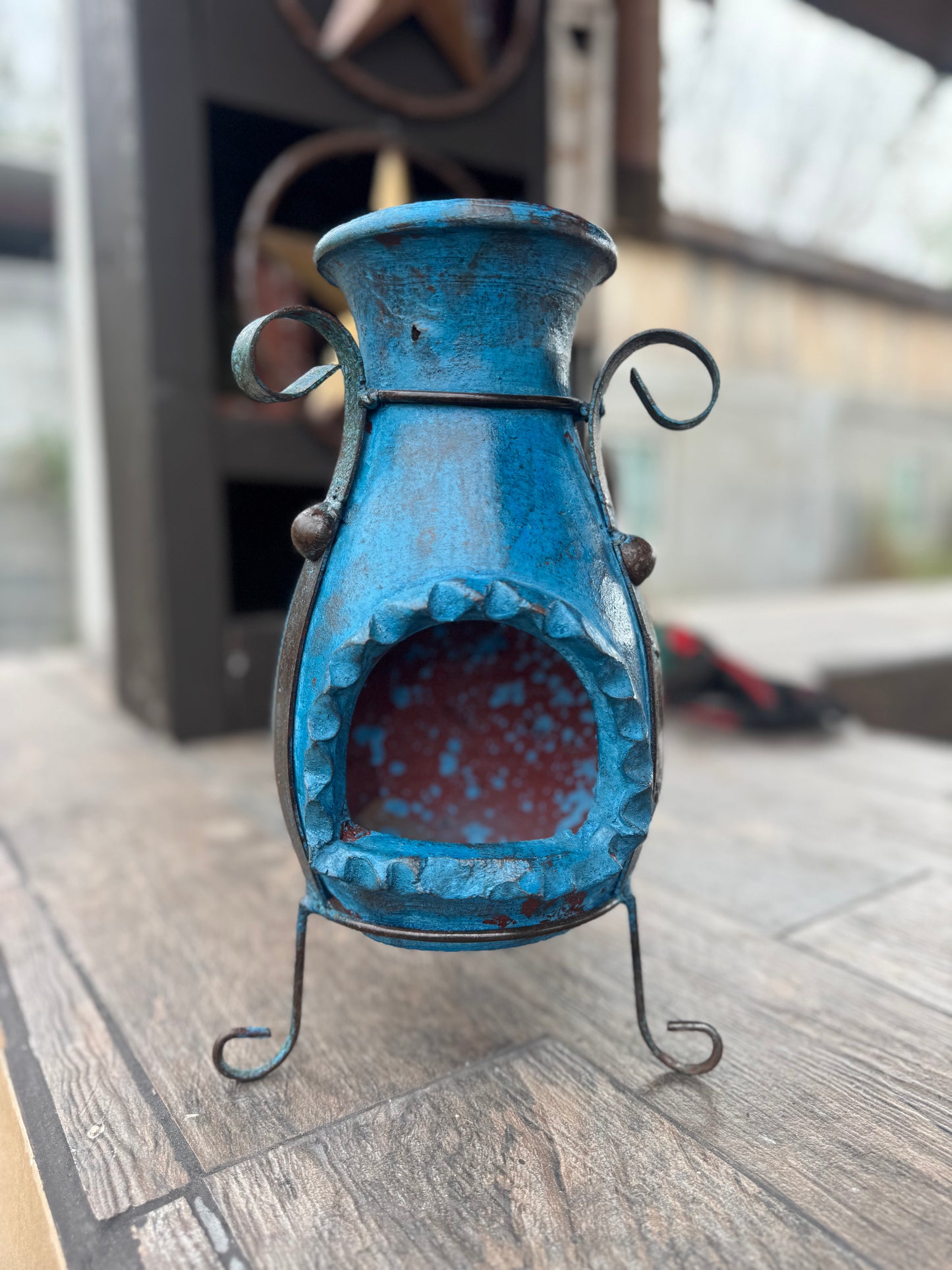 Small  Barro Chimney