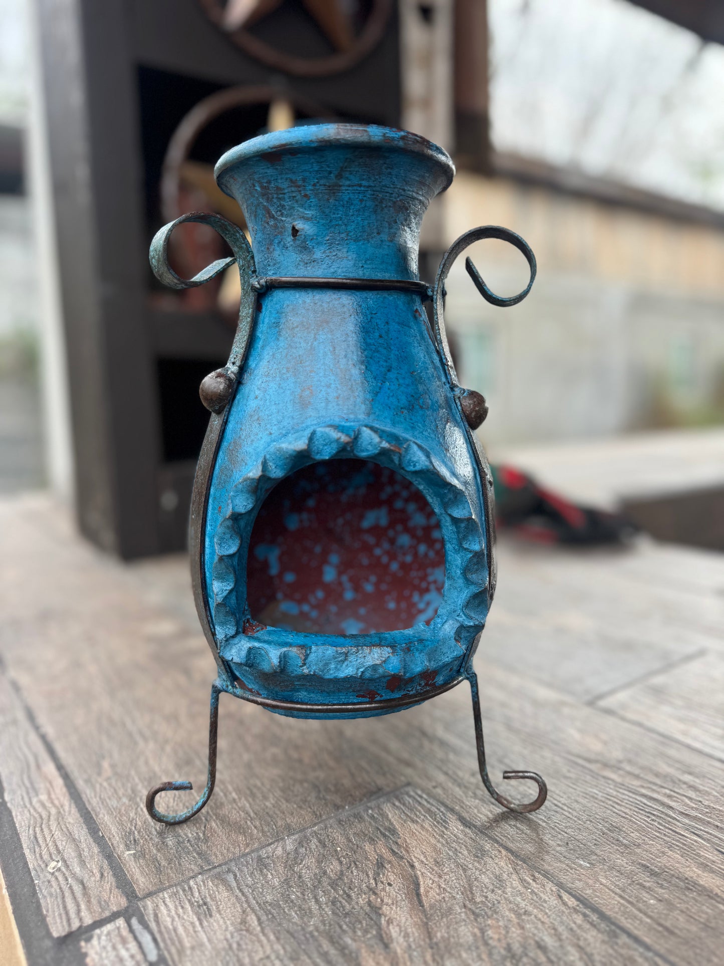 Small  Barro Chimney