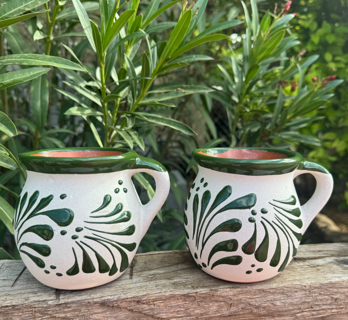 Set of Barro Mugs/ with green strokes